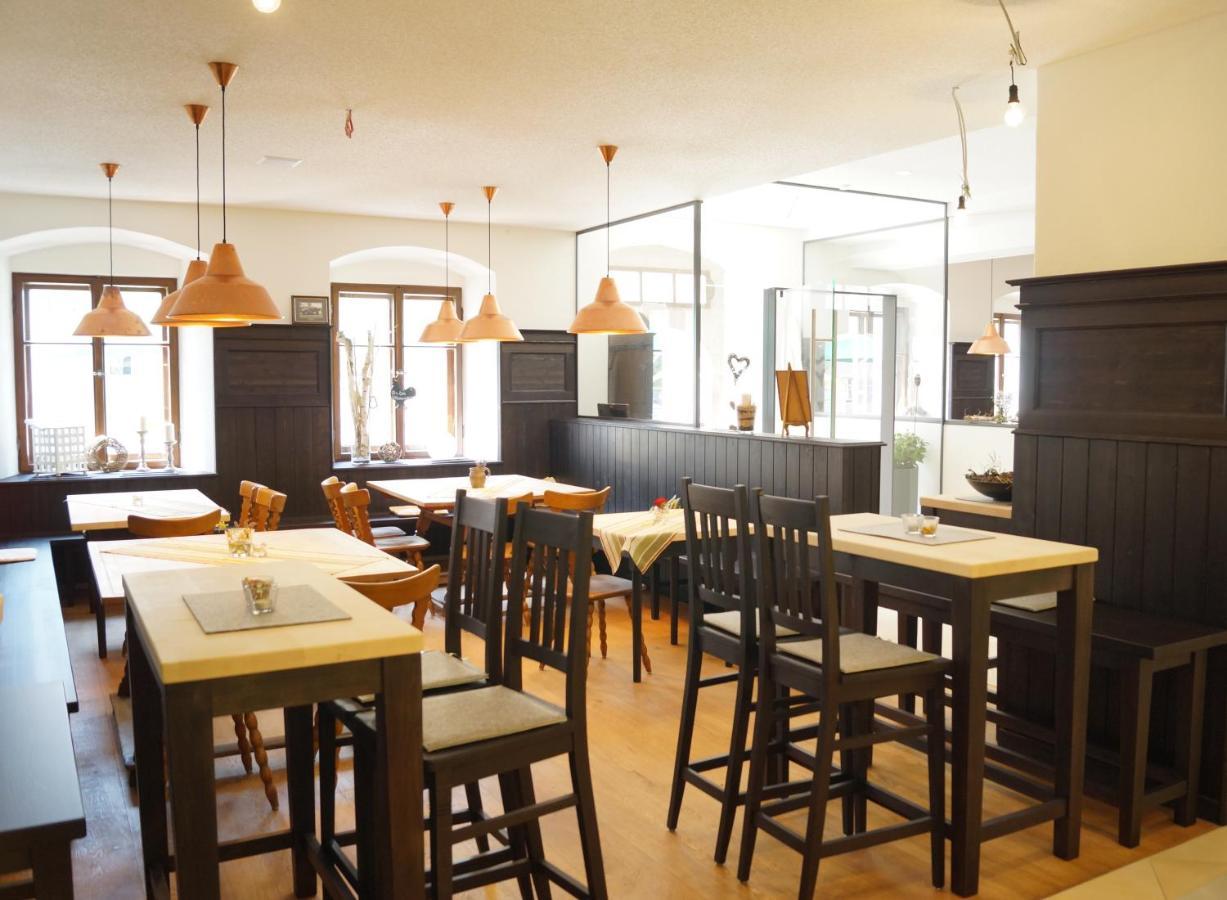 Altstadthotel Brauereigasthof Winkler ベルヒング エクステリア 写真