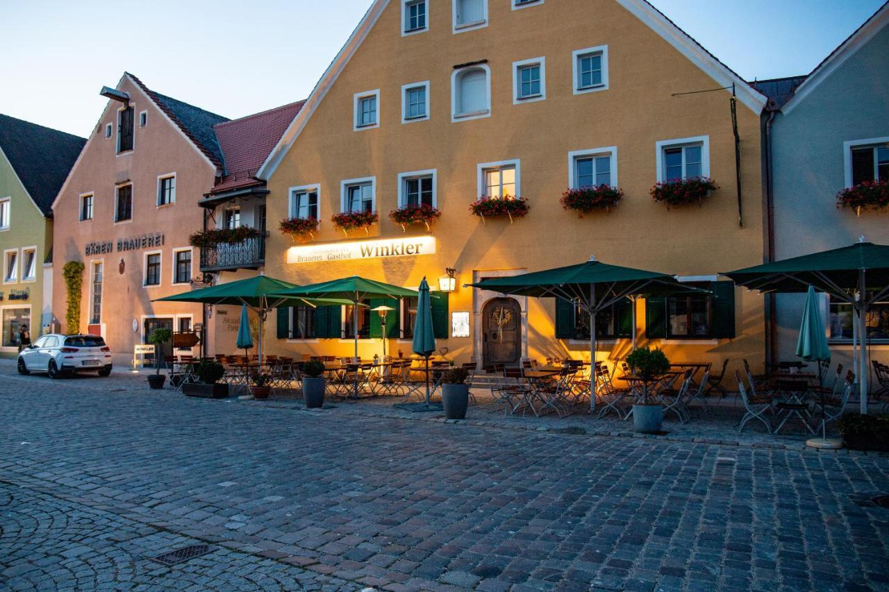 Altstadthotel Brauereigasthof Winkler ベルヒング エクステリア 写真