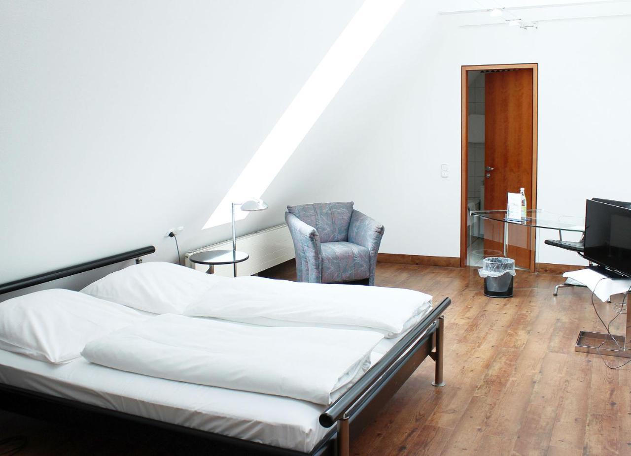Altstadthotel Brauereigasthof Winkler ベルヒング エクステリア 写真
